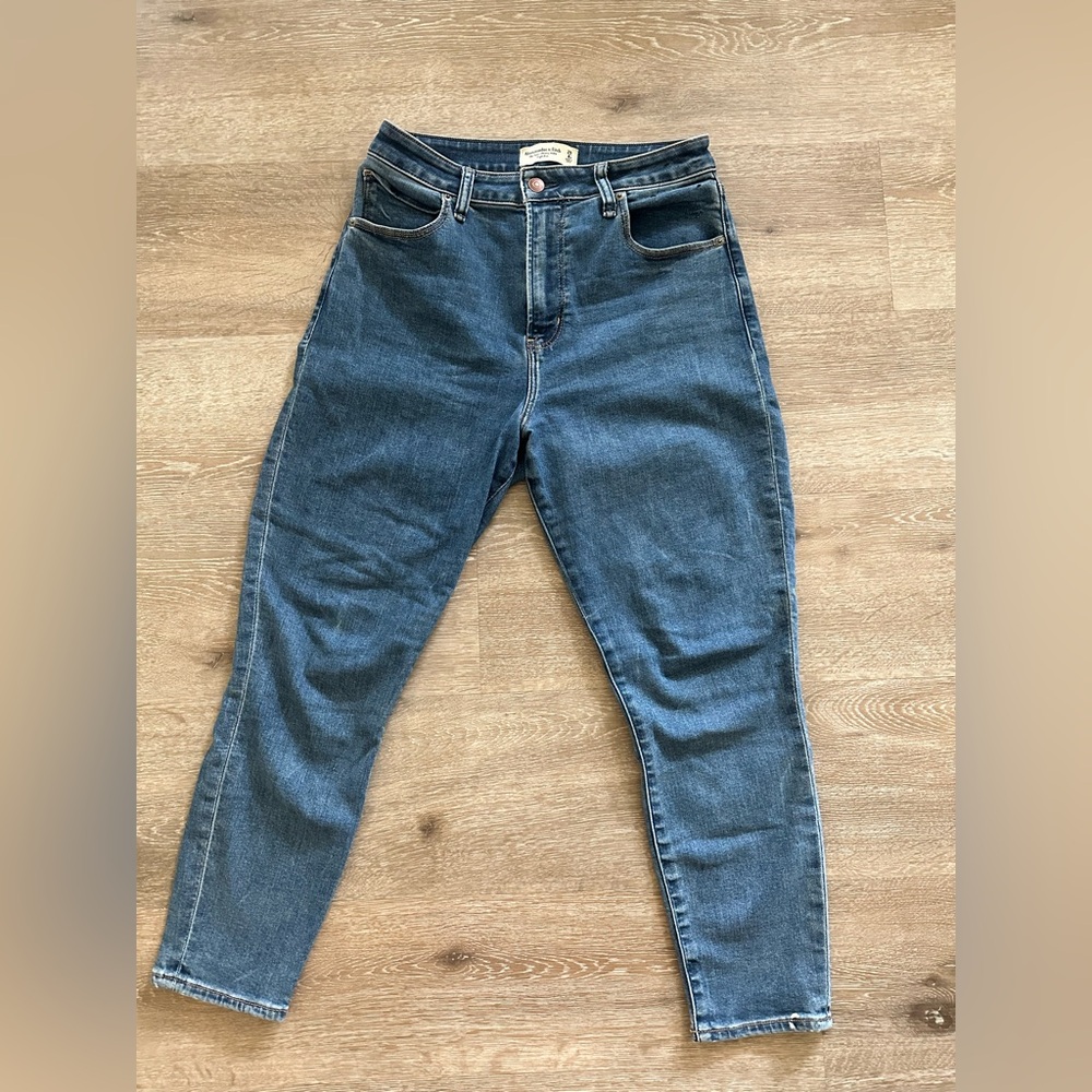 Abercrombie Ultra High Rise Super Skinny Jean
